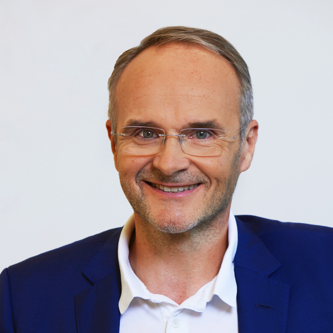 Bernd Wolf-Knott, Steuerberater